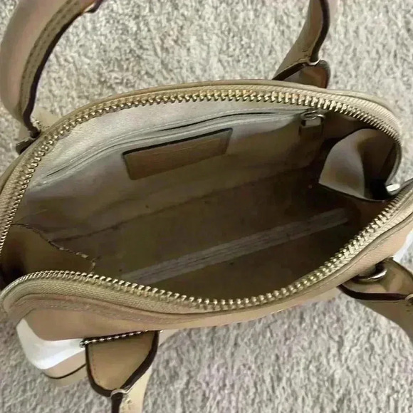 Coach purse - Picture 8 of 9